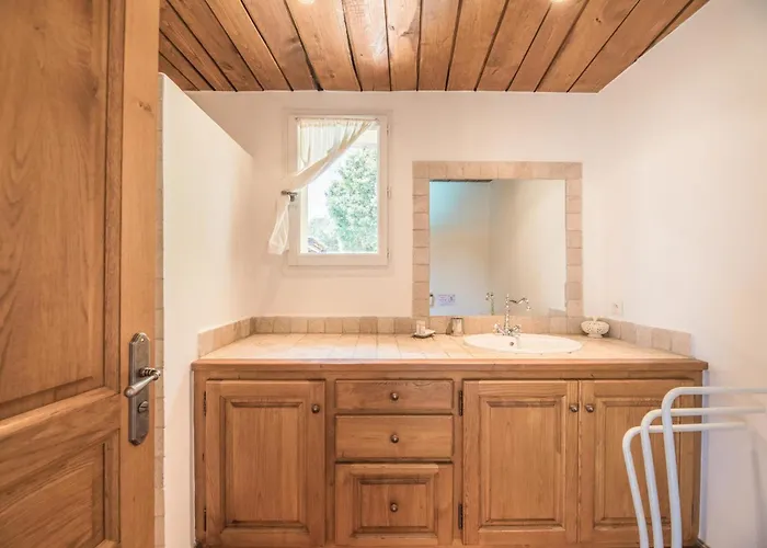 Tavara Di Porto-vecchio *