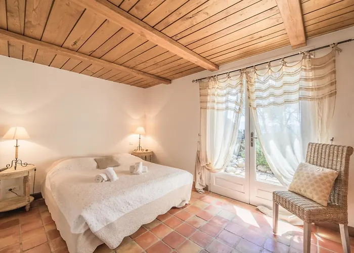 Tavara Di Porto-vecchio *